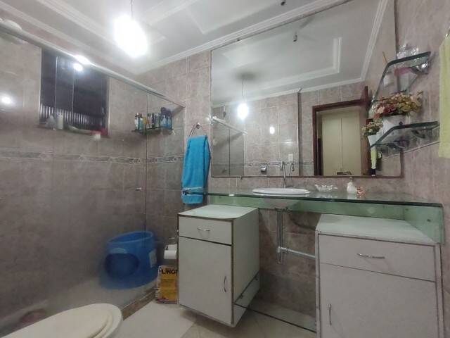 Apartamento para Venda em Campos dos Goytacazes - 4