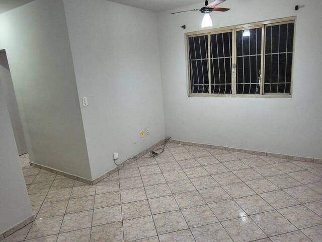 #43 - Apartamento para Venda em Campos dos Goytacazes - RJ - 2